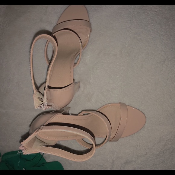Light pink heels - Picture 3 of 5